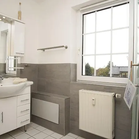 Viel Und Idyllische Umgebung - Honigtopf Bernstein Sagard