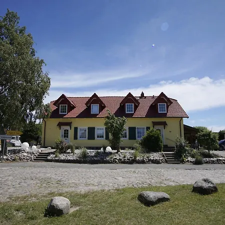 Viel Und Idyllische Umgebung - Honigtopf Bernstein *