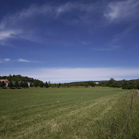 Viel Und Idyllische Umgebung - Honigtopf Bernstein Sagard